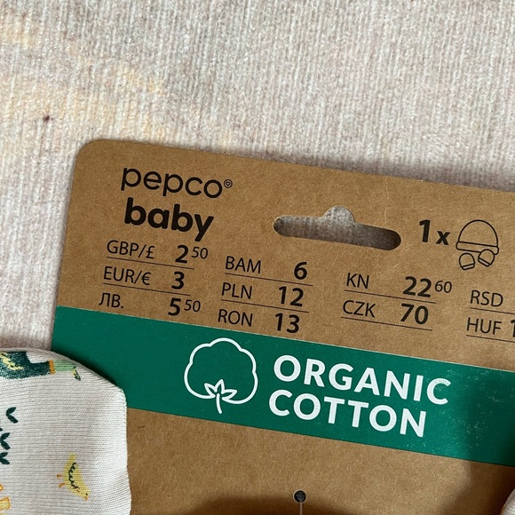 Organic cotton baby hat and mittens - Picture 4 of 7